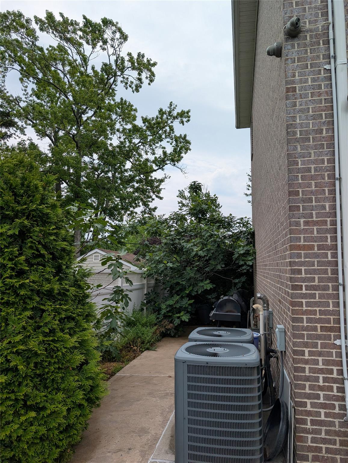 15 Lenzie Street, Staten Island, NY 10312