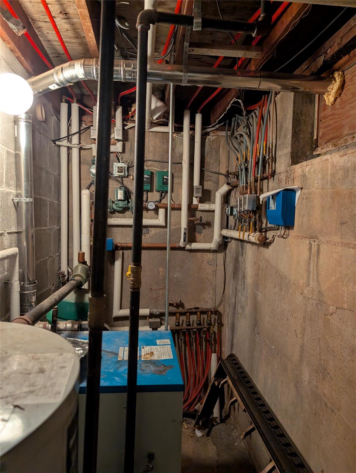 15 Lenzie Street, Staten Island, NY 10312