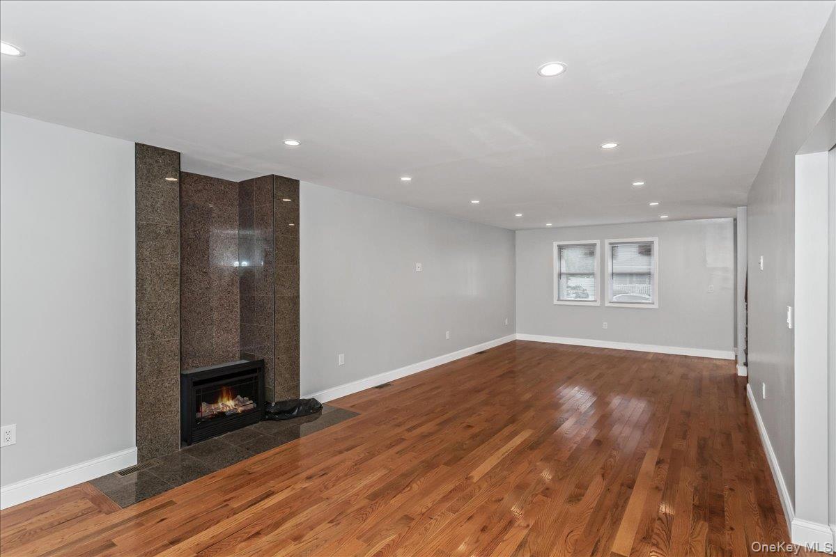 664 Clinton Avenue, Uniondale, NY 11553