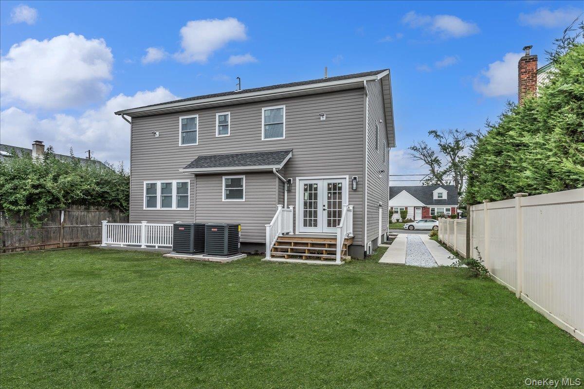 664 Clinton Avenue, Uniondale, NY 11553