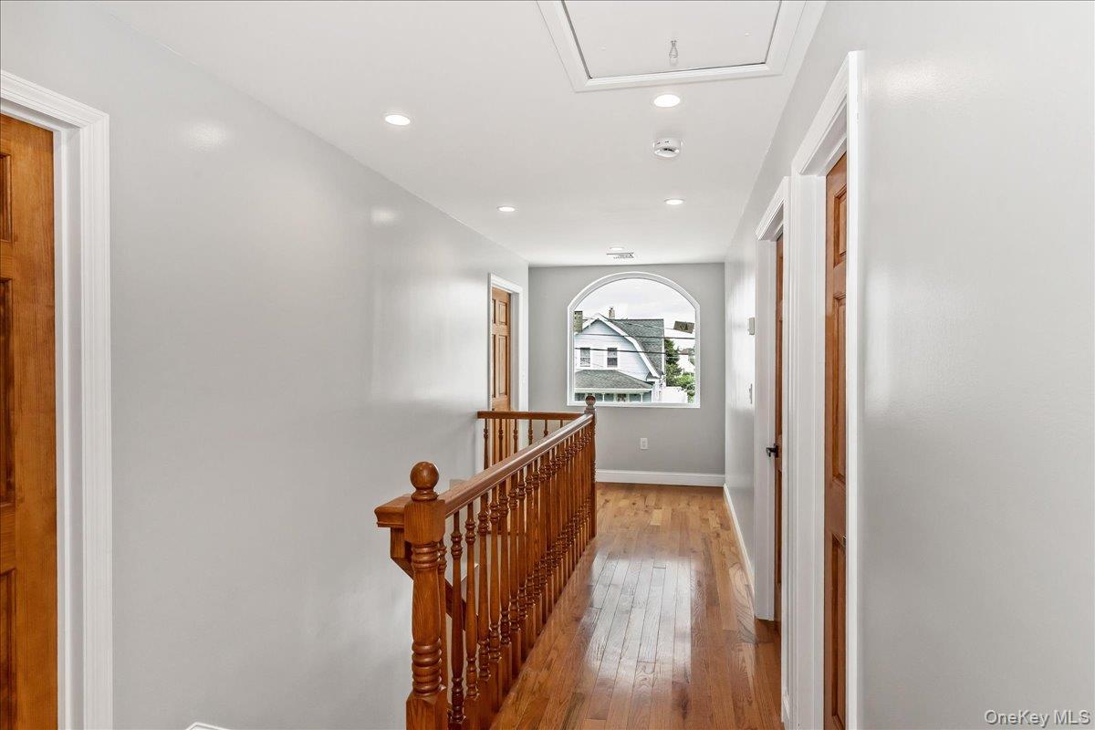 664 Clinton Avenue, Uniondale, NY 11553