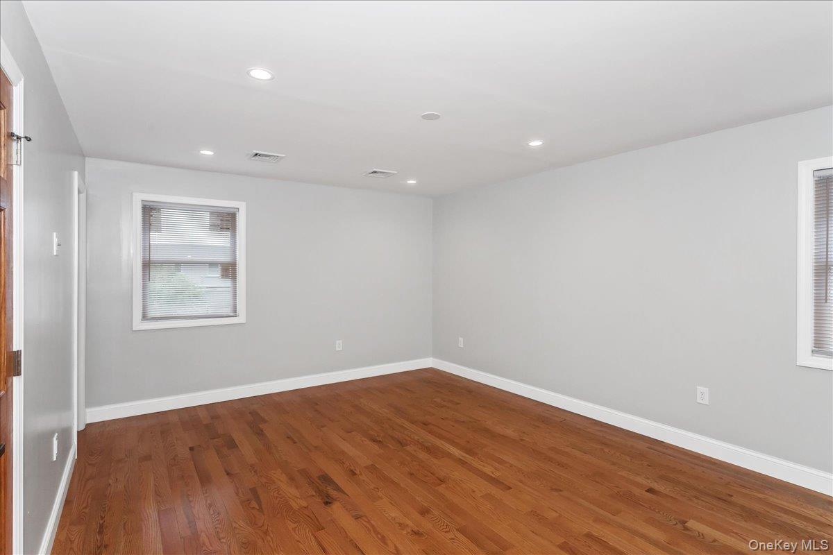 664 Clinton Avenue, Uniondale, NY 11553