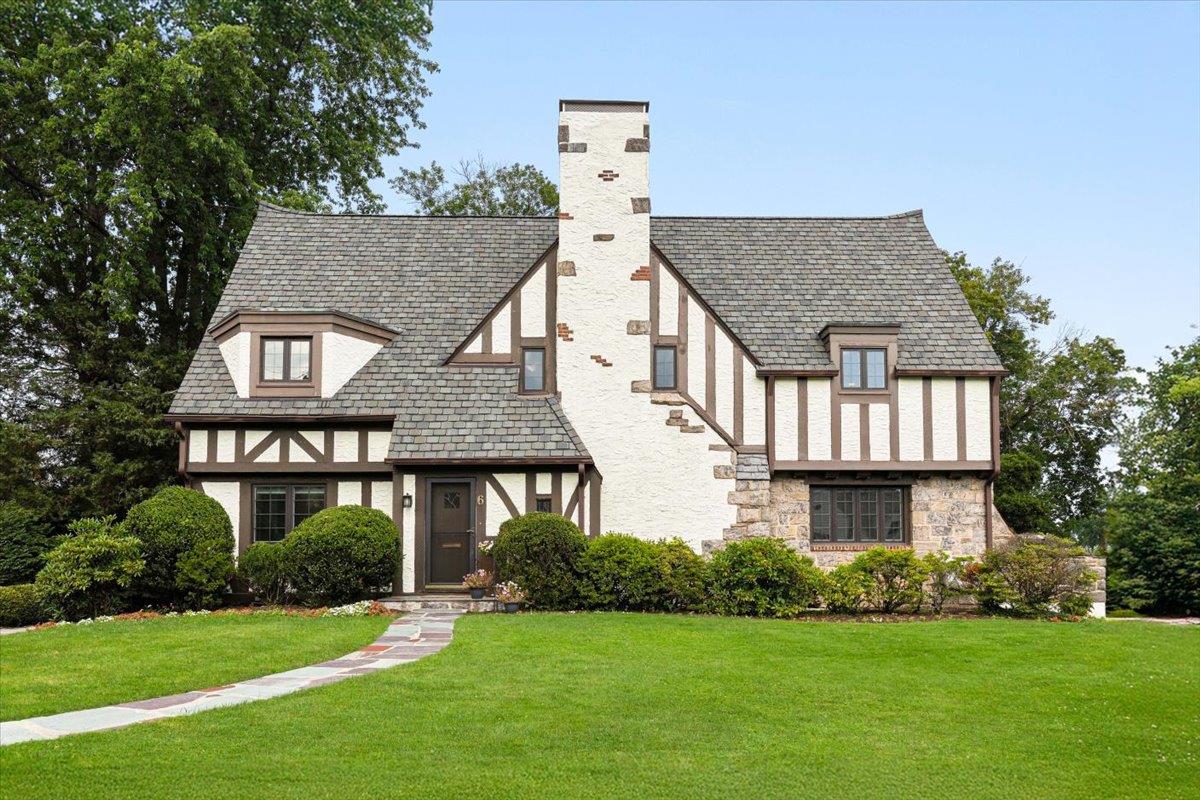 6 Fairway Drive, White Plains, NY 10605