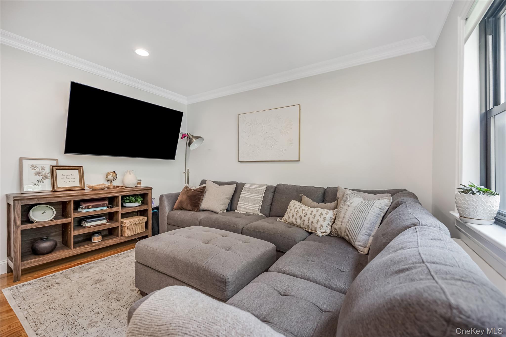 218-10 73rd Avenue # 2, Bayside, NY 11364