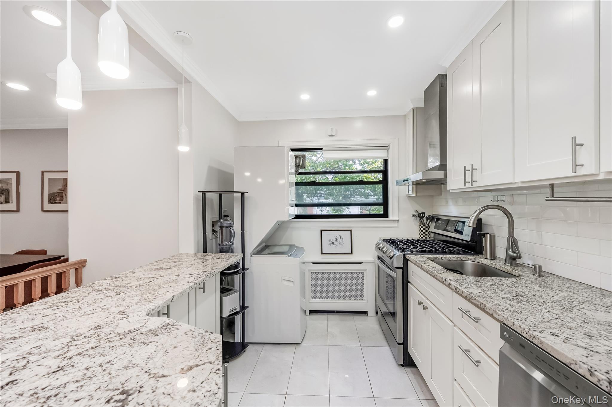 218-10 73rd Avenue # 2, Bayside, NY 11364