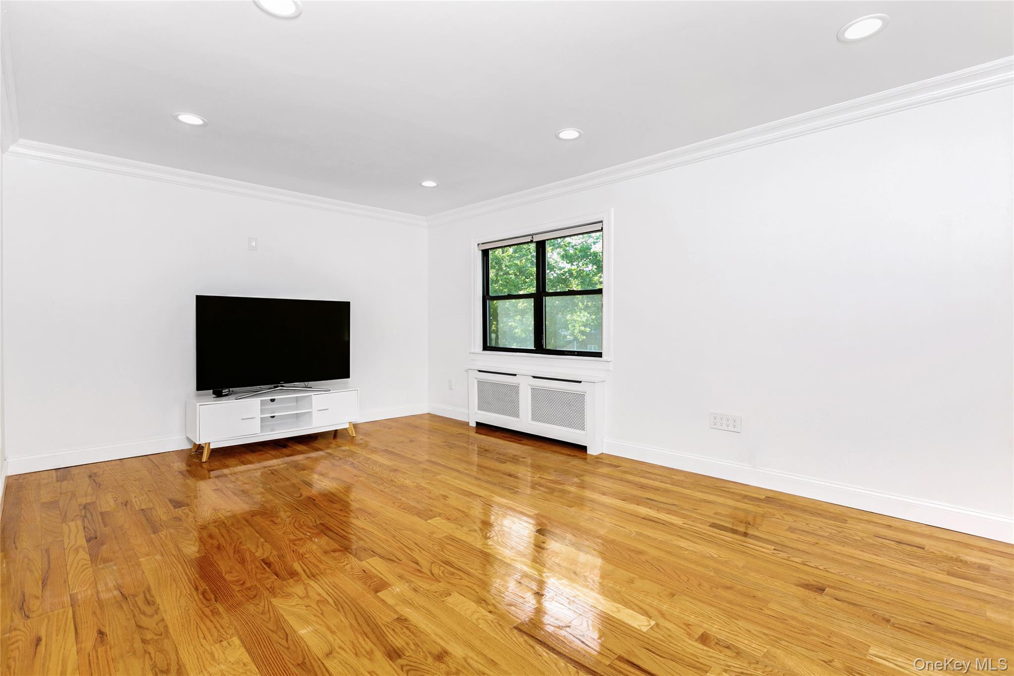 218-10 73rd Avenue # 2, Bayside, NY 11364