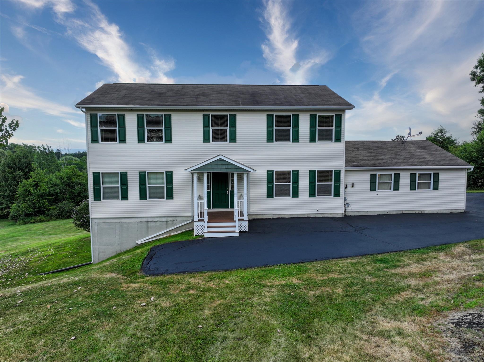 10 Ashlyn Drive, Marlboro, NY 12542