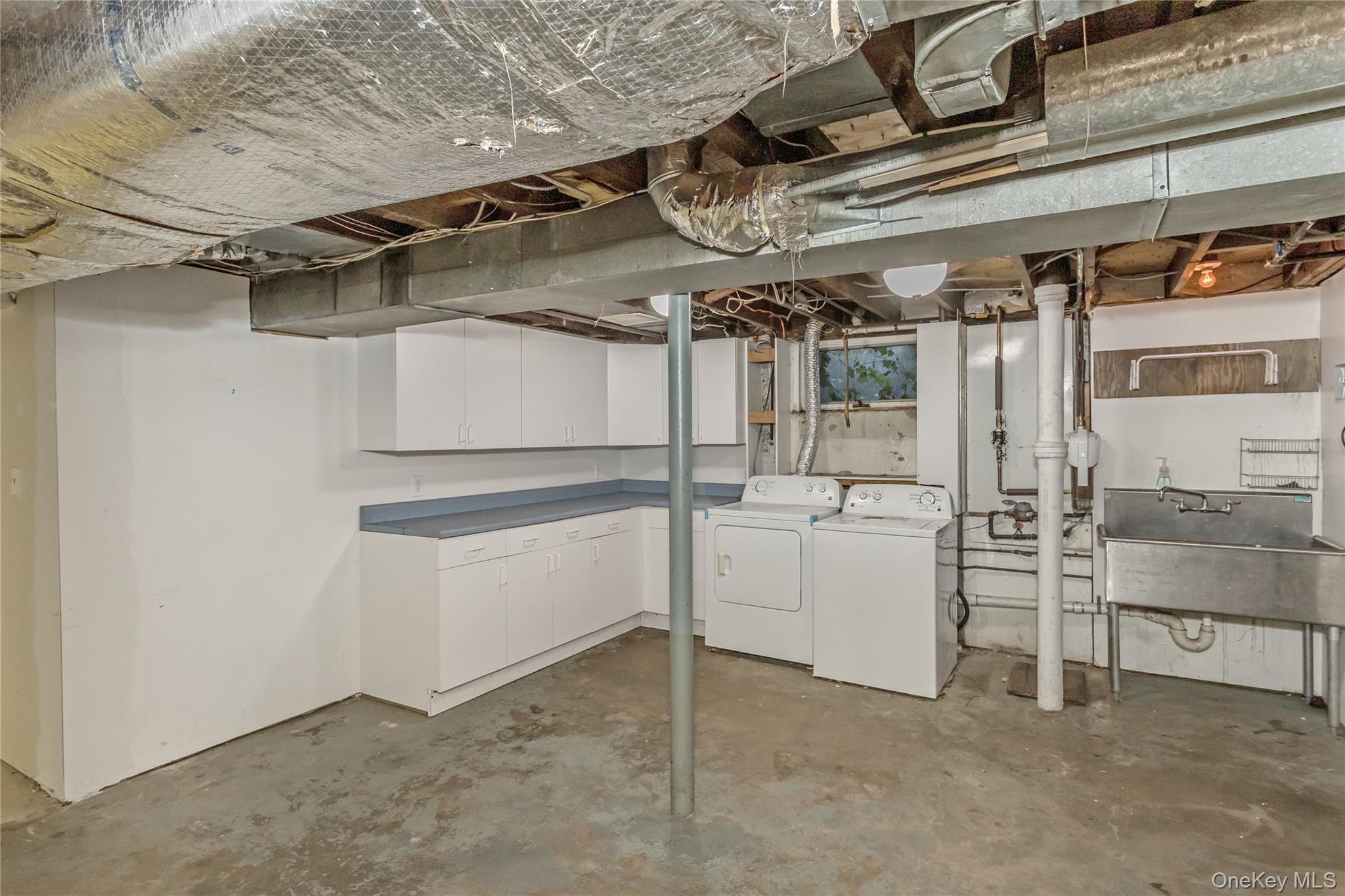 45 Orchard Meadow Road, East Williston, NY 11596