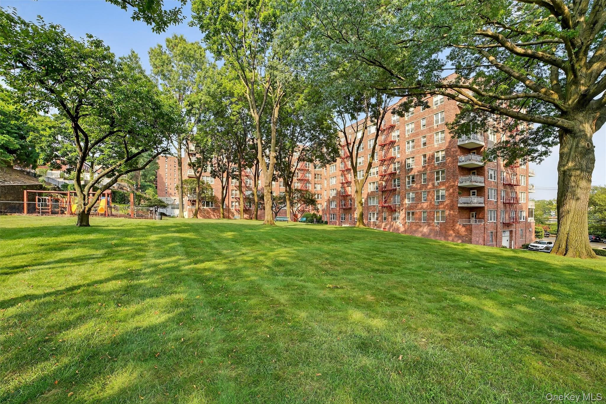 333 Bronx River Road # 621, Yonkers, NY 10704