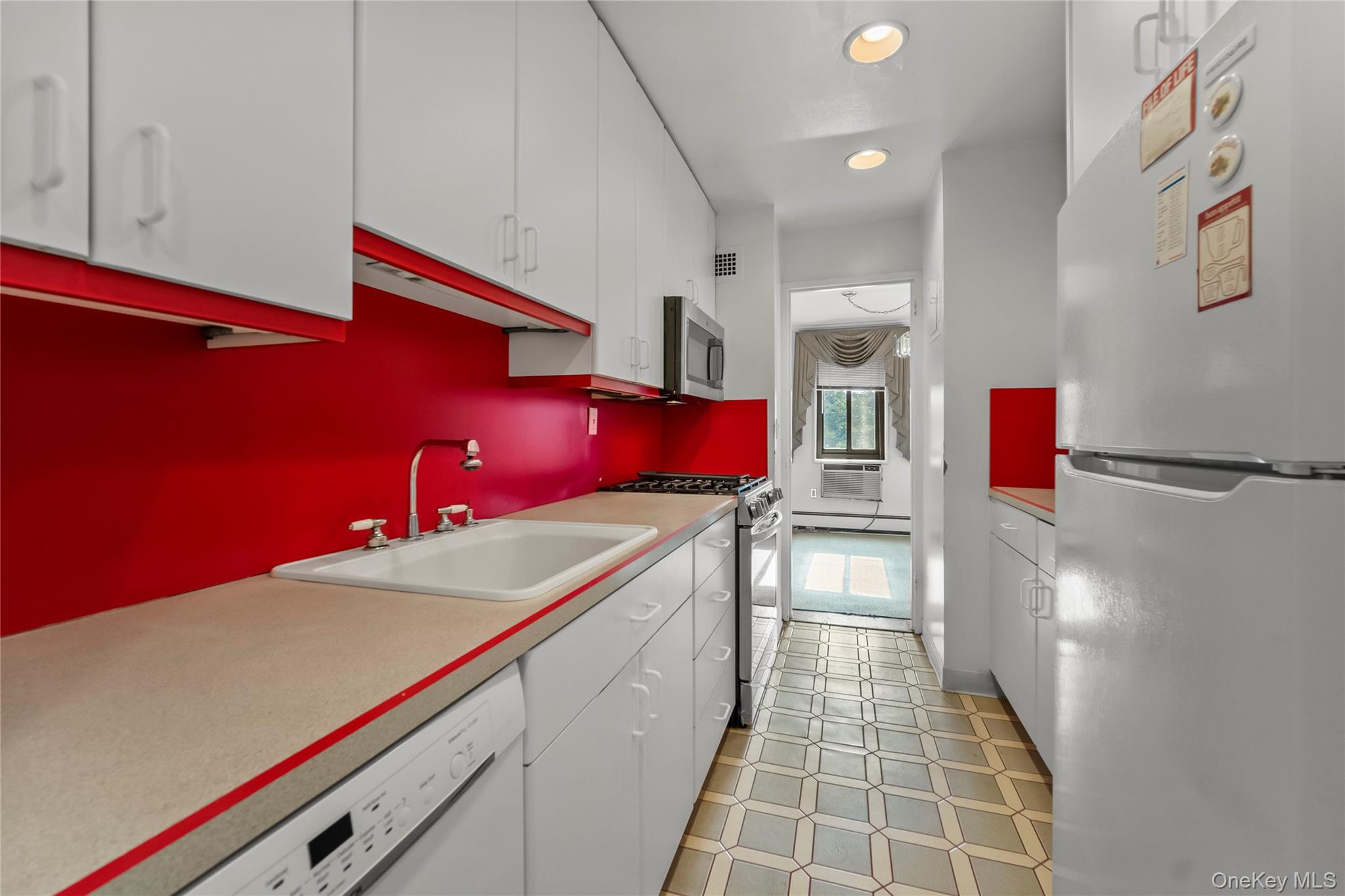 100 E Hartsdale Avenue # MiE, Hartsdale, NY 10530