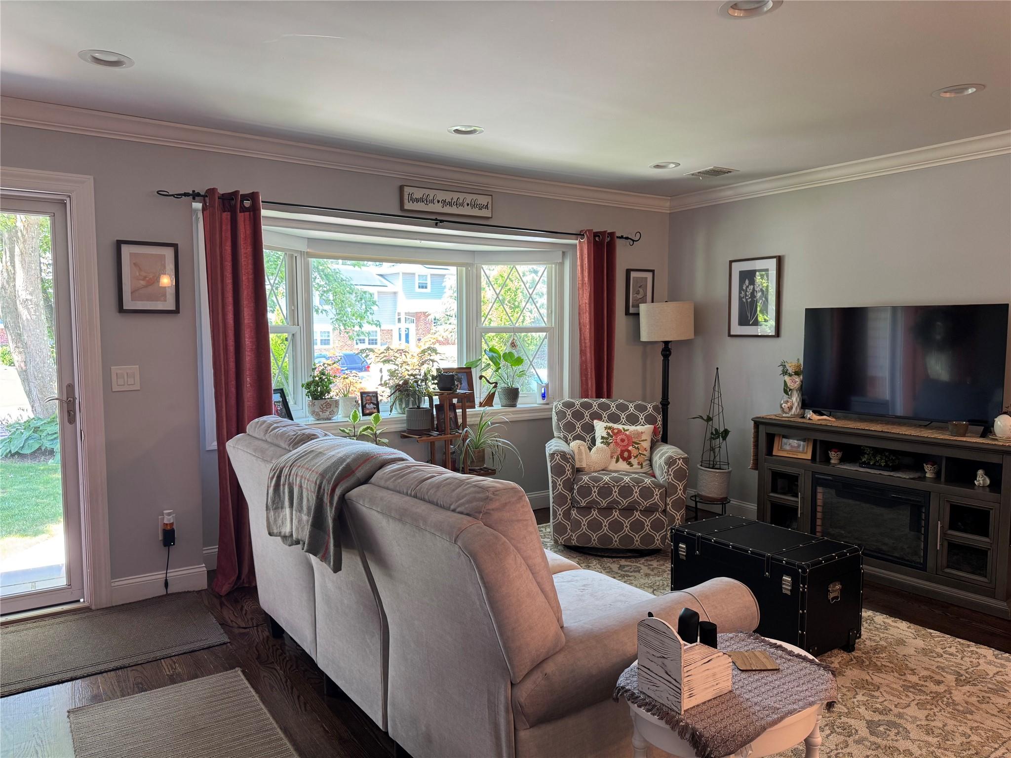 233 Sherry Street, East Islip, NY 11730