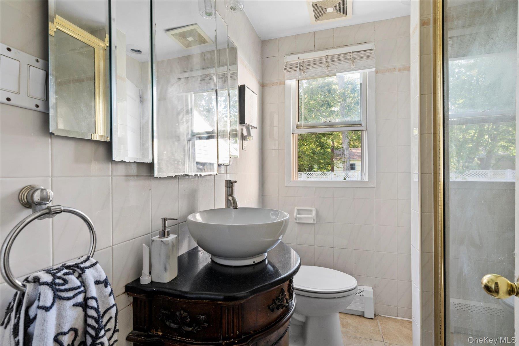 135 Woodlawn Avenue, Saint James, NY 11780