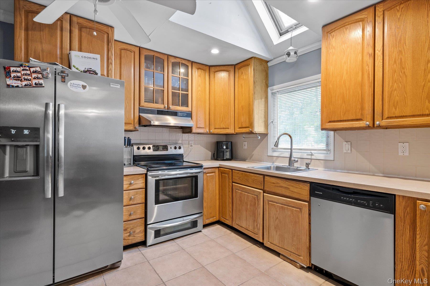 135 Woodlawn Avenue, Saint James, NY 11780