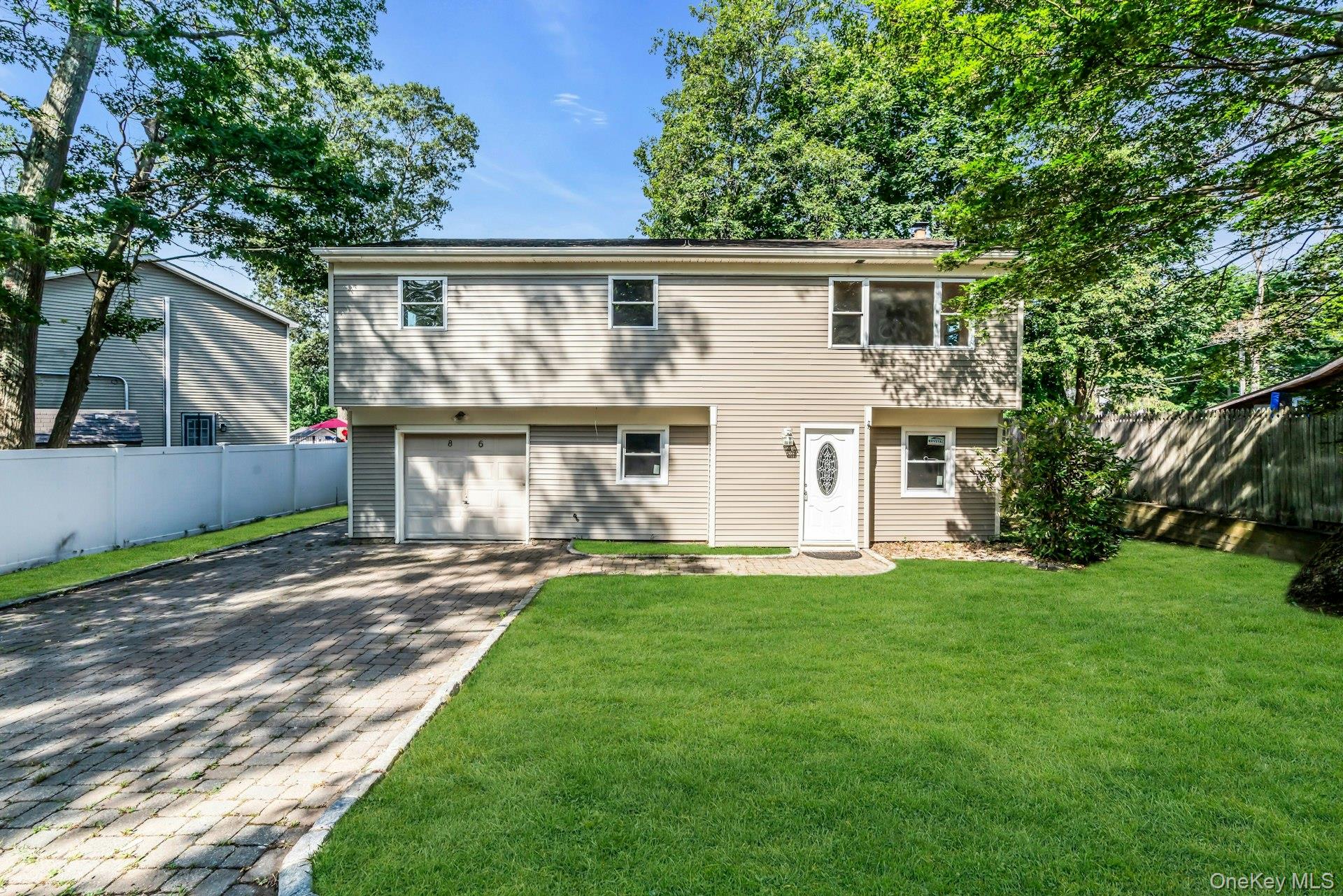 86 Jute Road, Rocky Point, NY 11778