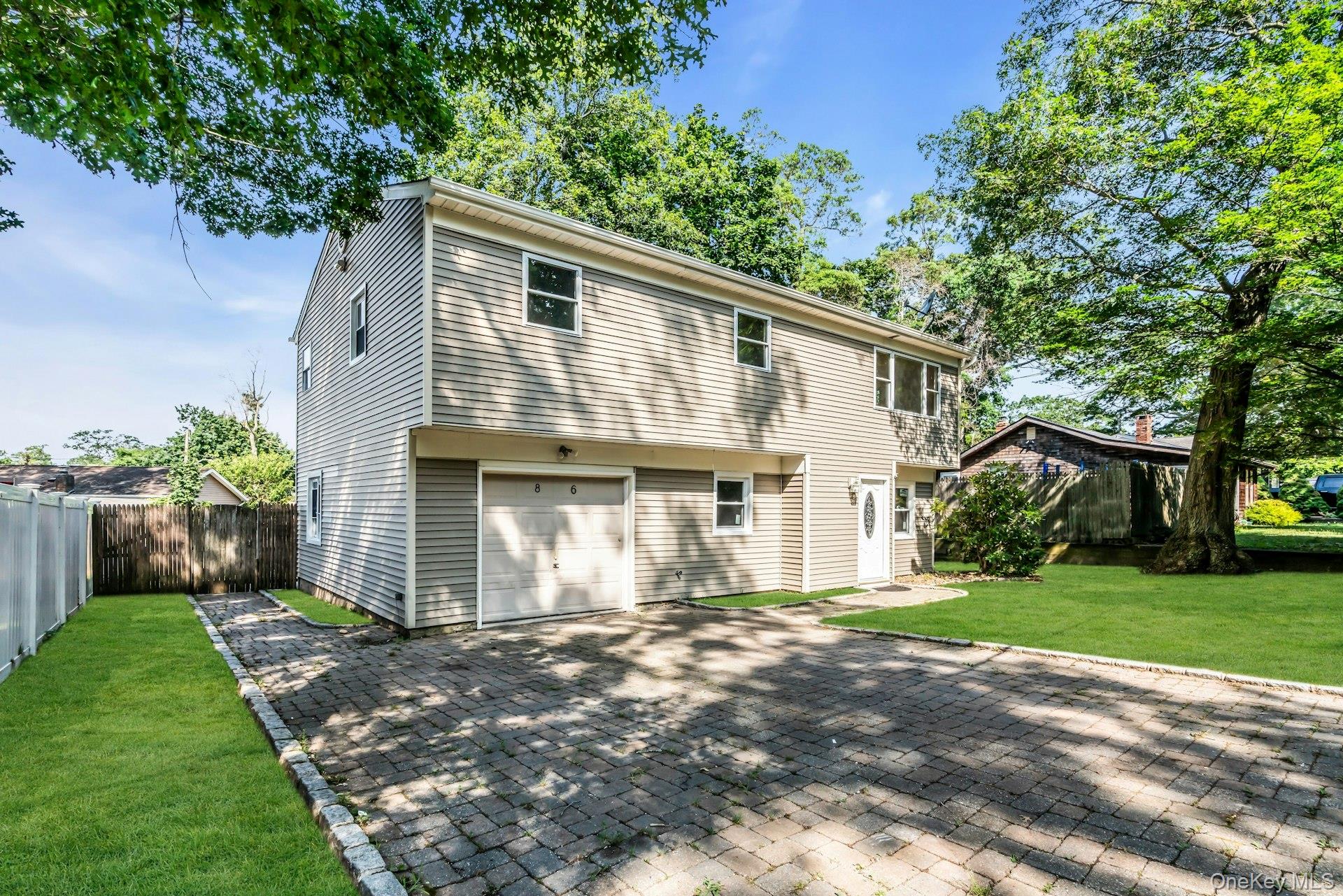 86 Jute Road, Rocky Point, NY 11778