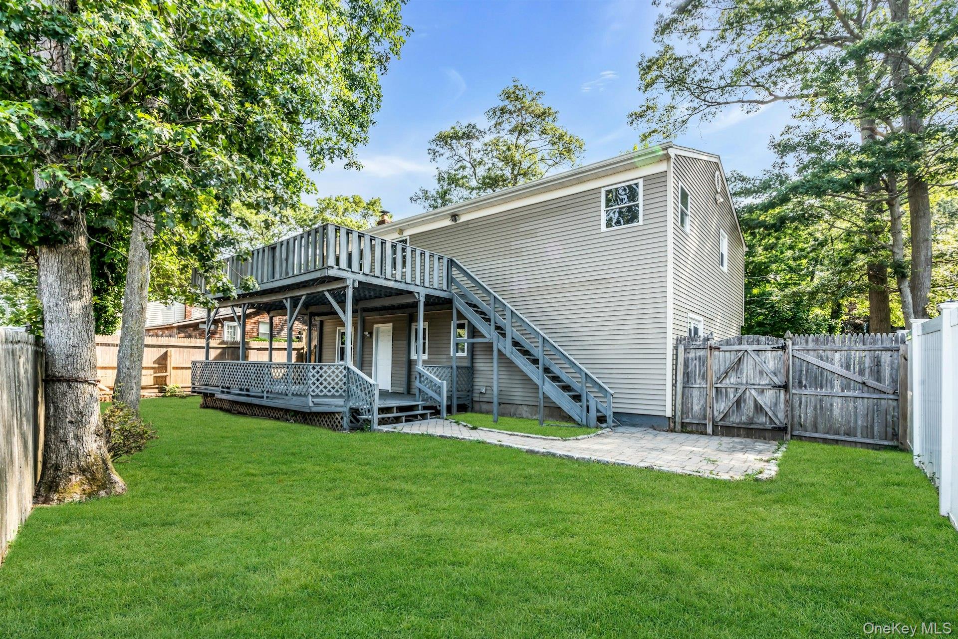 86 Jute Road, Rocky Point, NY 11778