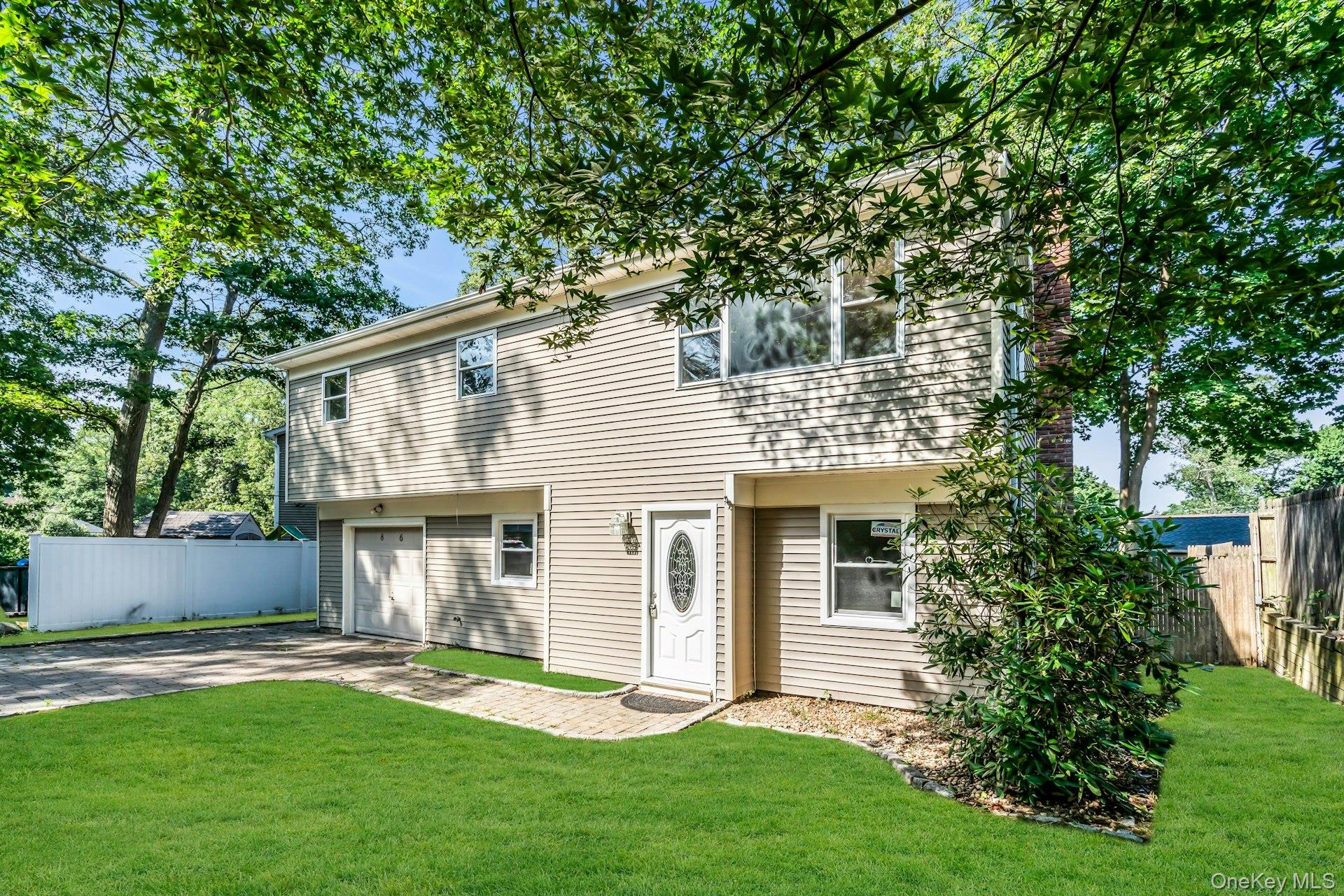 86 Jute Road, Rocky Point, NY 11778