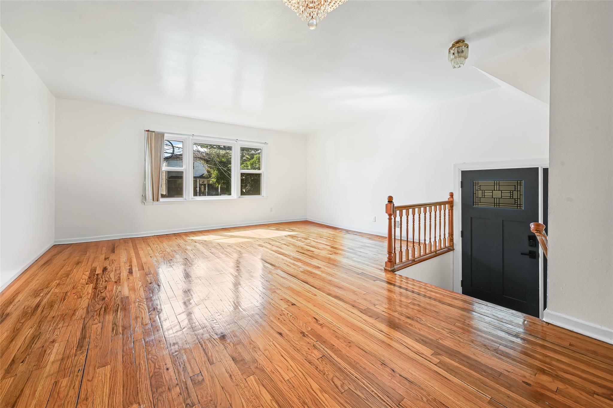 10573 Avenue L, Brooklyn, NY 11236