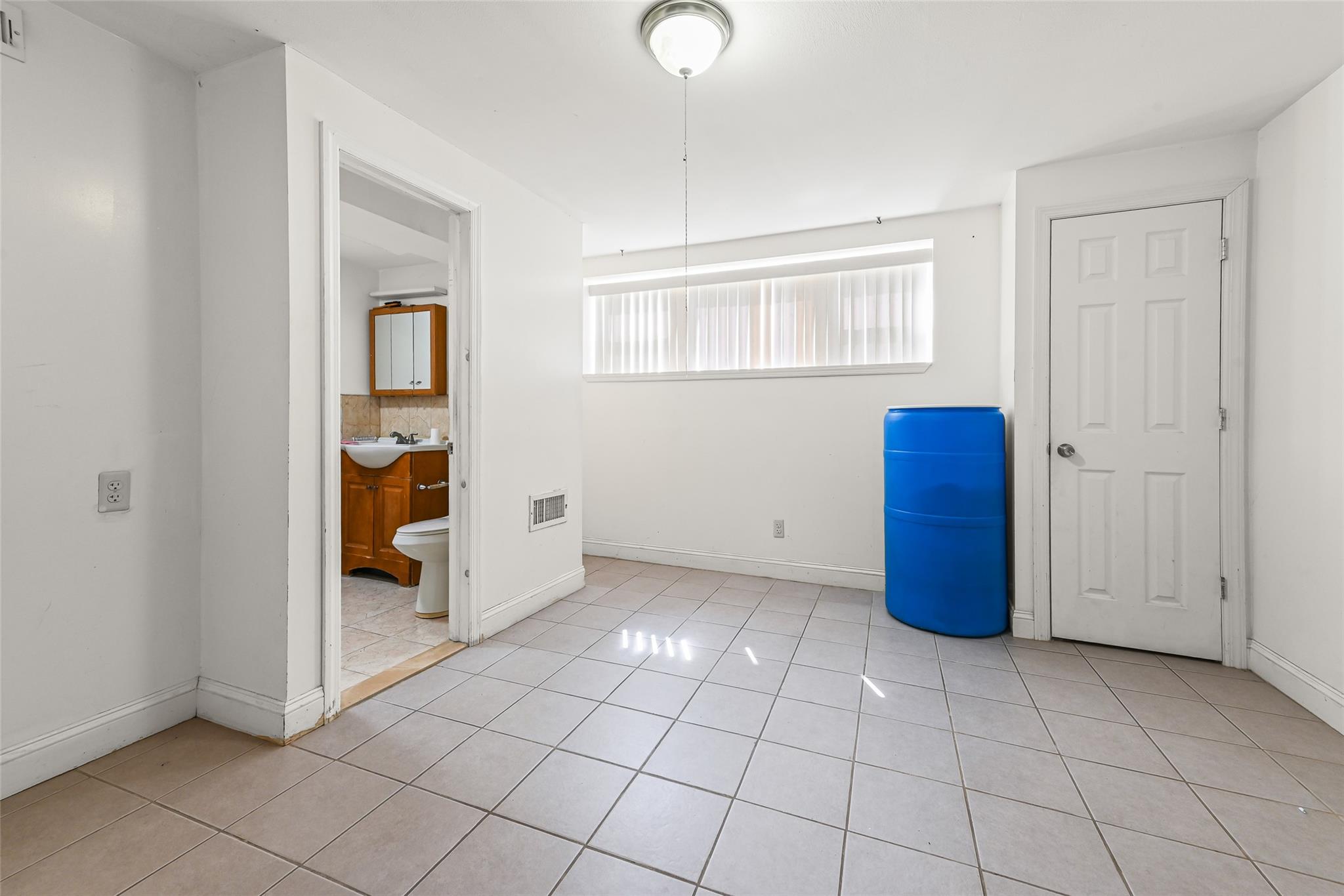 10573 Avenue L, Brooklyn, NY 11236