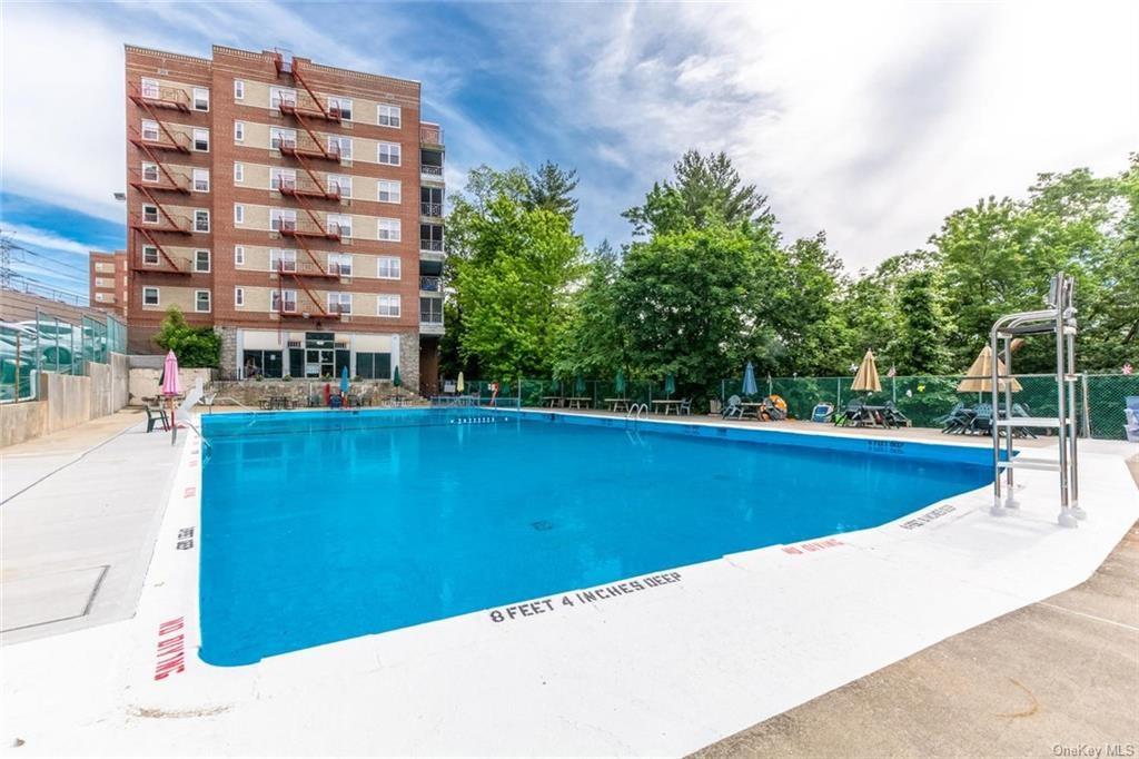 7 Balint Drive # 318, Yonkers, NY 10710