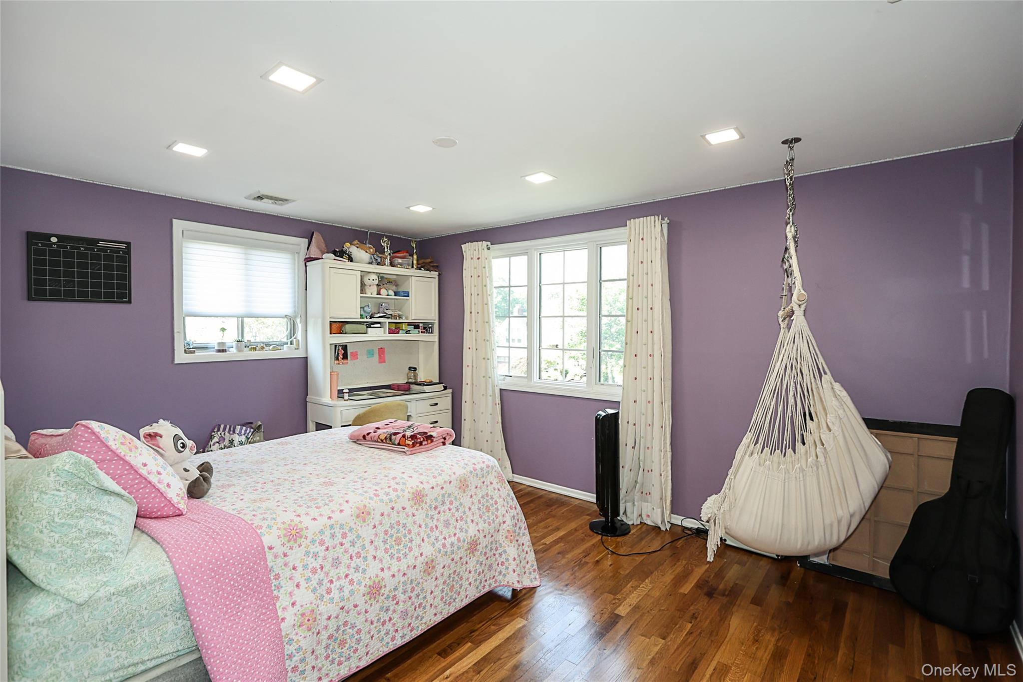 64 Hamilton Drive, Roslyn, NY 11576