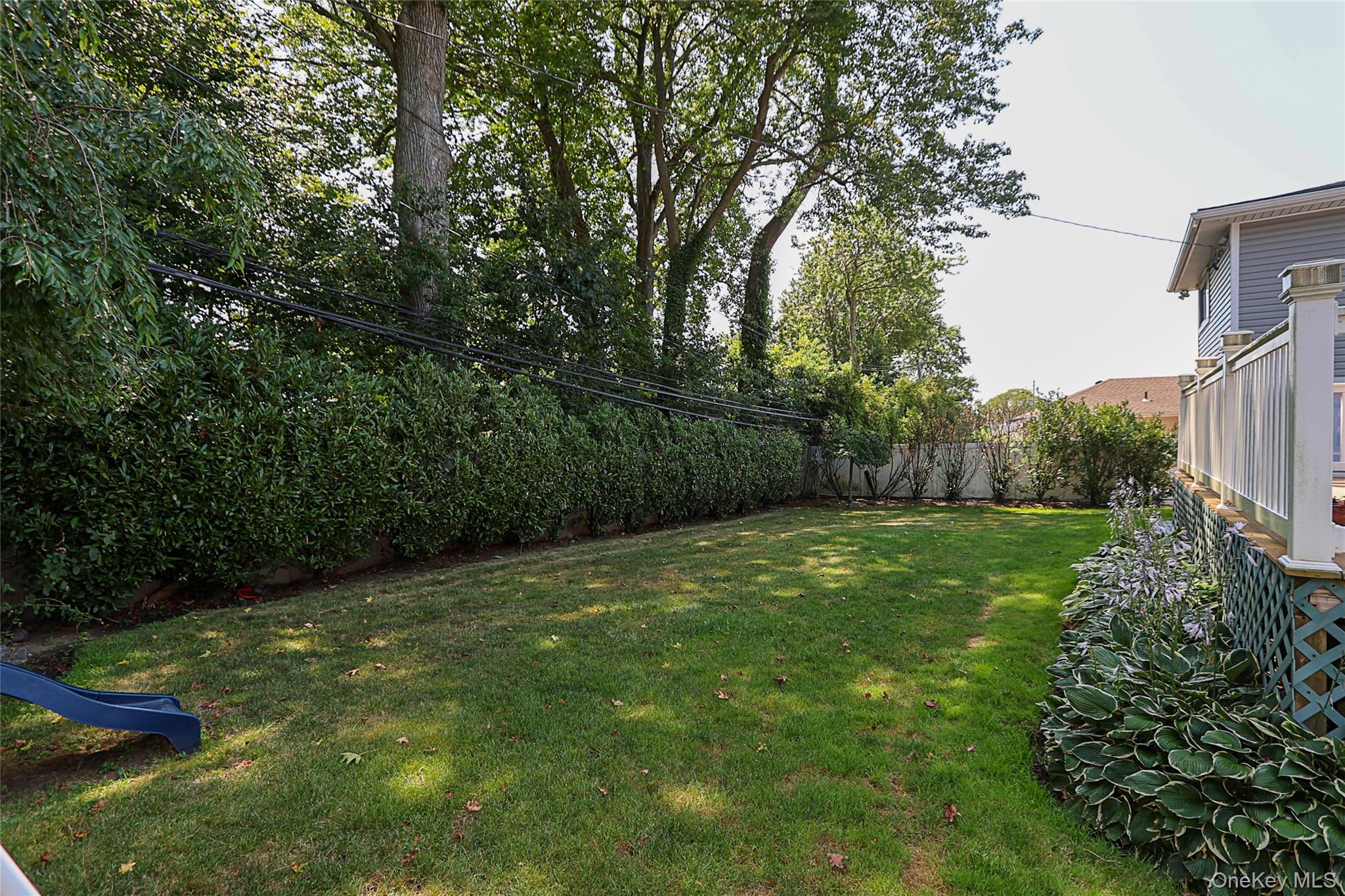 64 Hamilton Drive, Roslyn, NY 11576