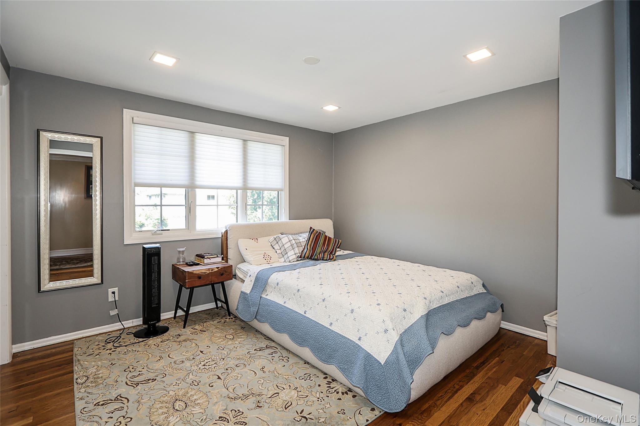 64 Hamilton Drive, Roslyn, NY 11576