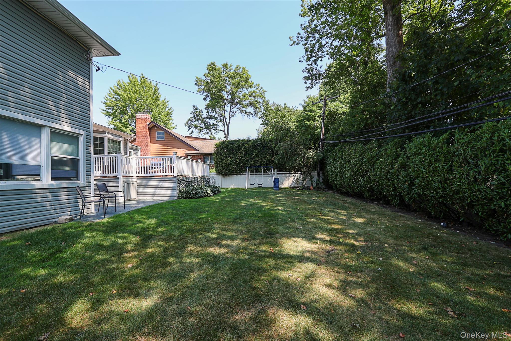 64 Hamilton Drive, Roslyn, NY 11576