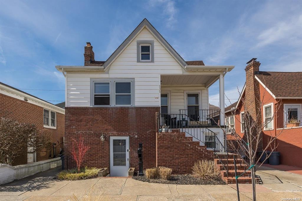135 Taft Avenue, Long Beach, NY 11561