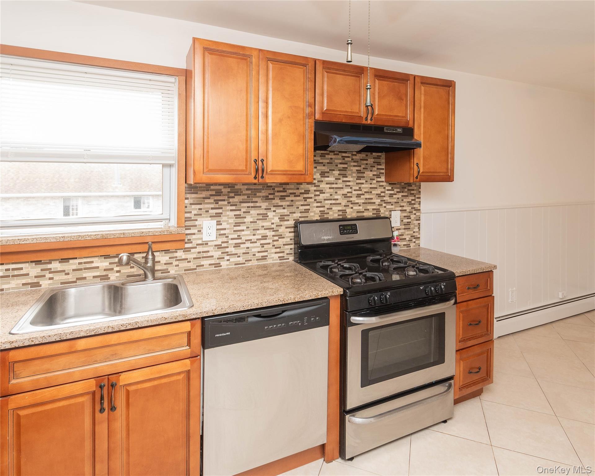 926 Vincent Avenue, Bronx, NY 10465