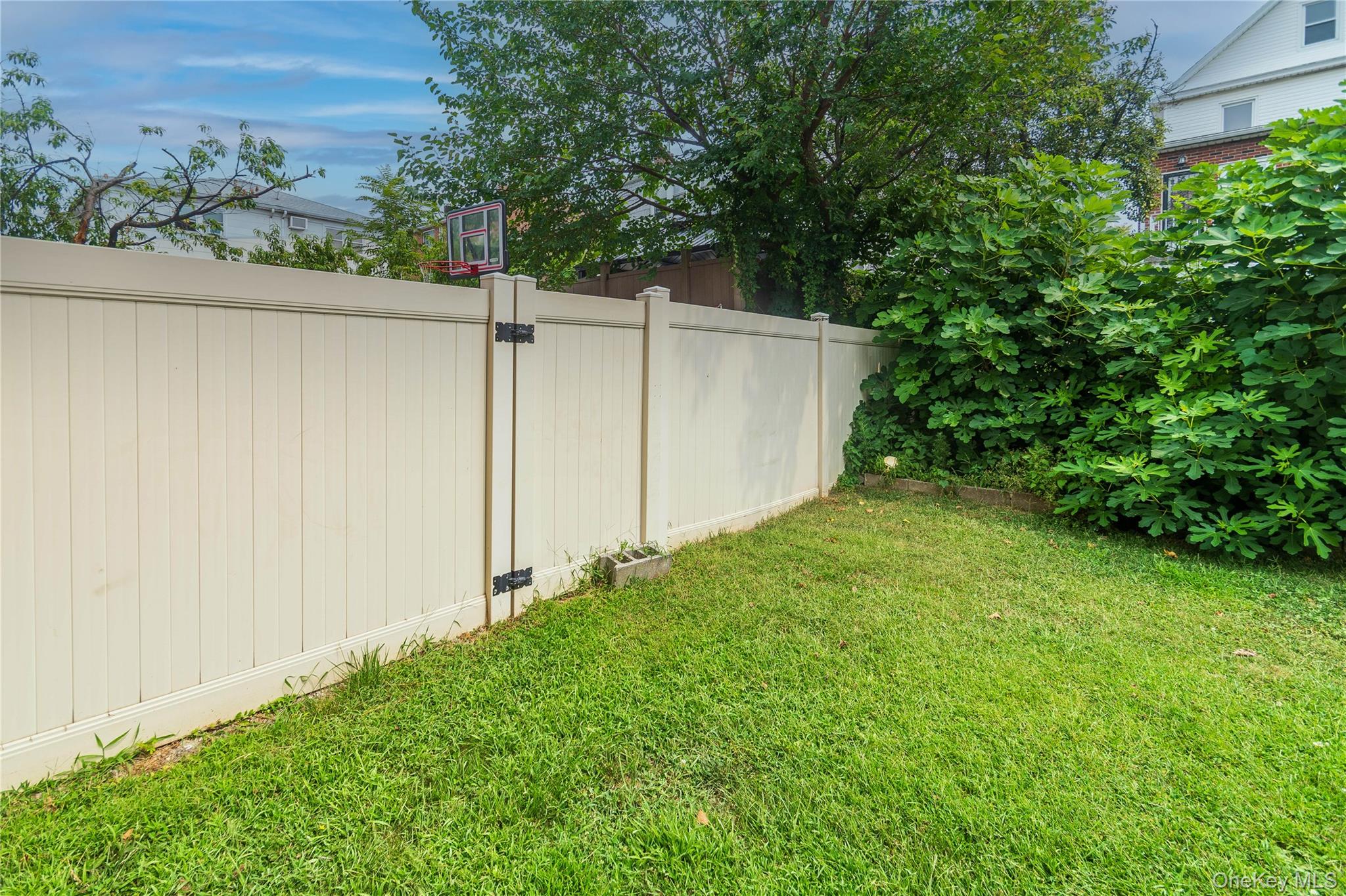 926 Vincent Avenue, Bronx, NY 10465