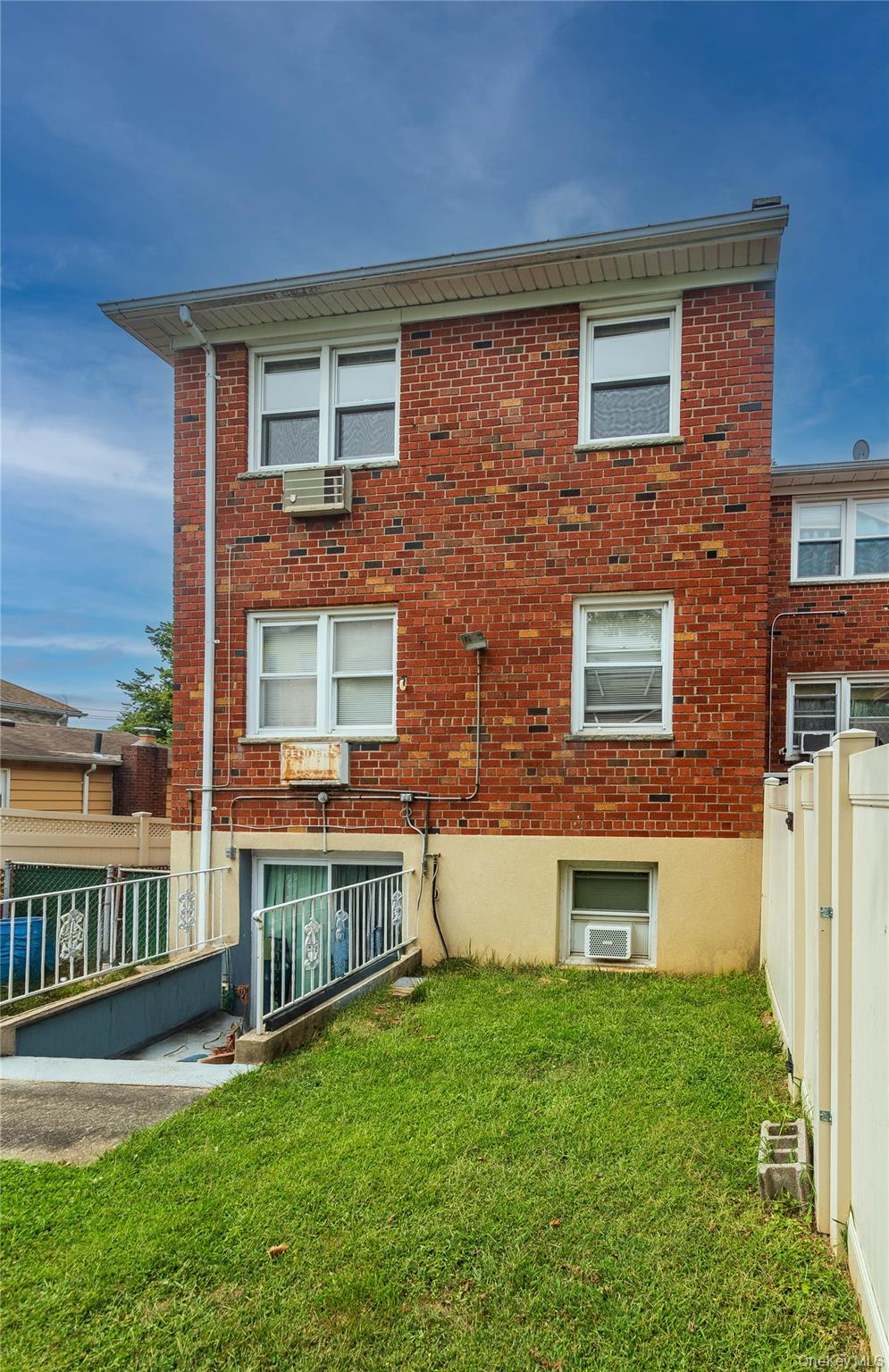 926 Vincent Avenue, Bronx, NY 10465