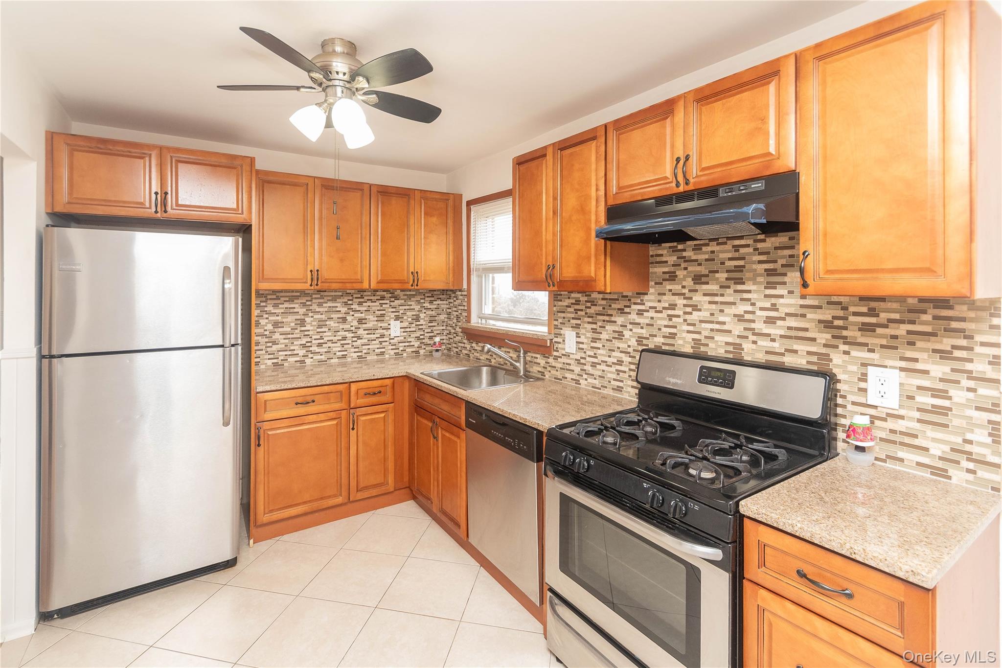 926 Vincent Avenue, Bronx, NY 10465