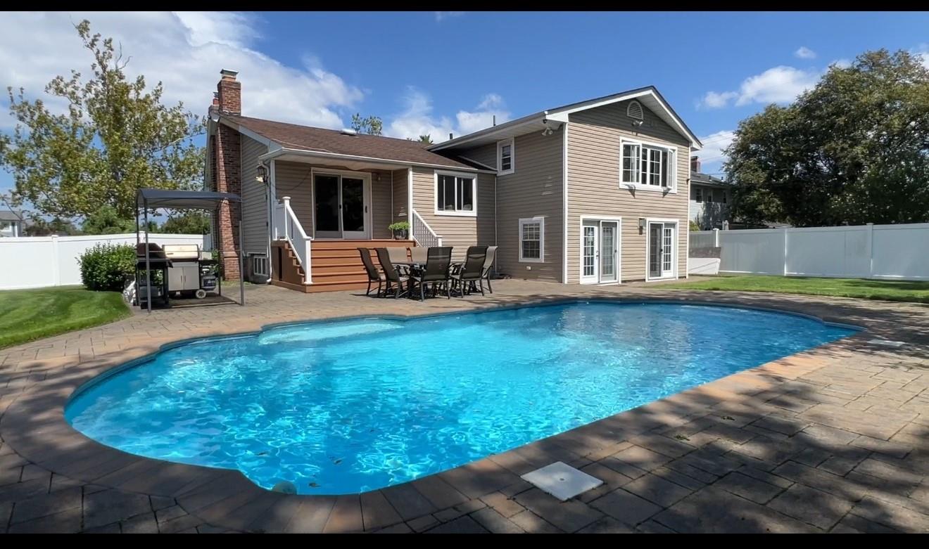 47 Orange Drive, Jericho, NY 11753