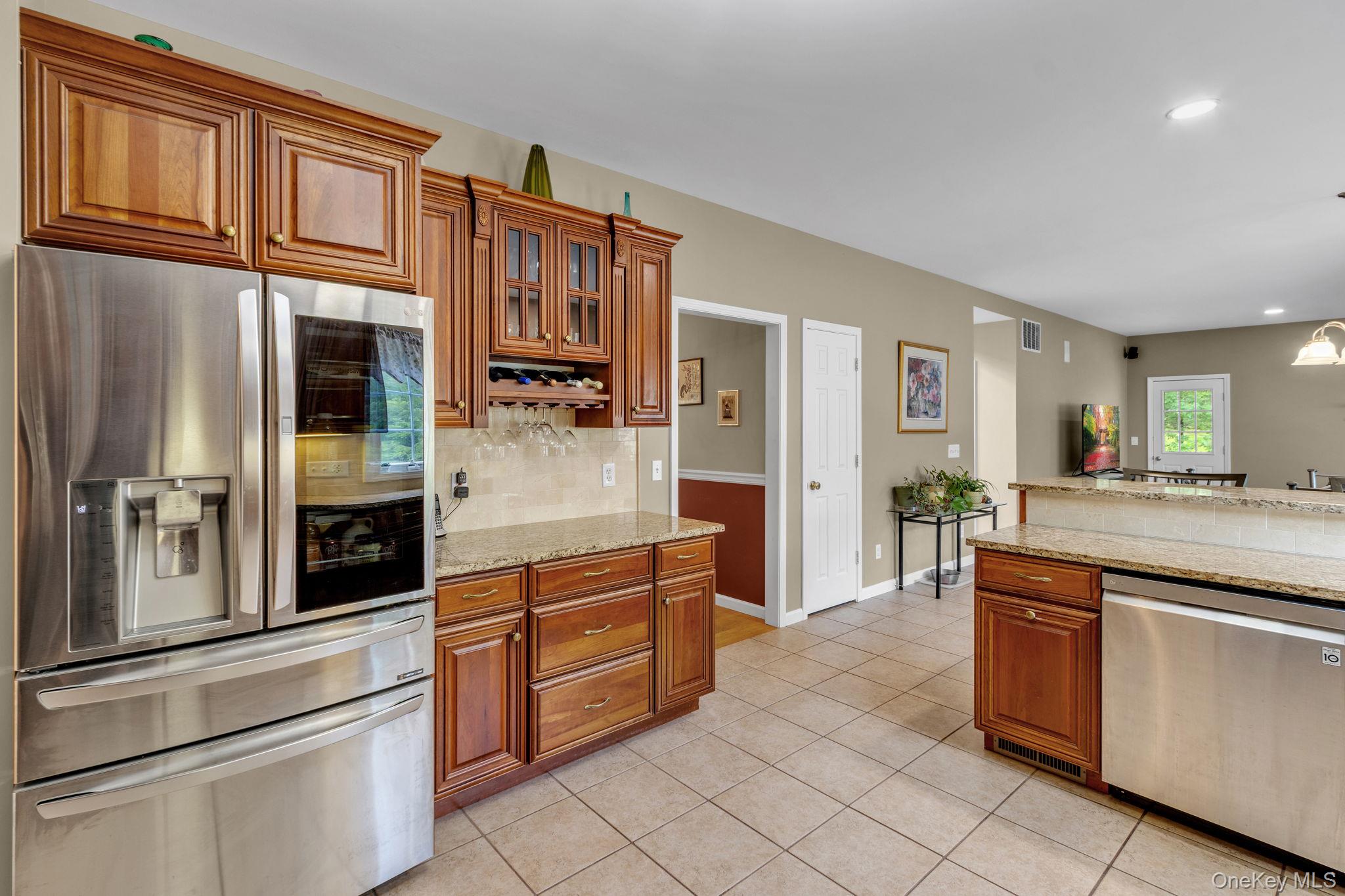 42 Amandas Way, Lagrangeville, NY 12540