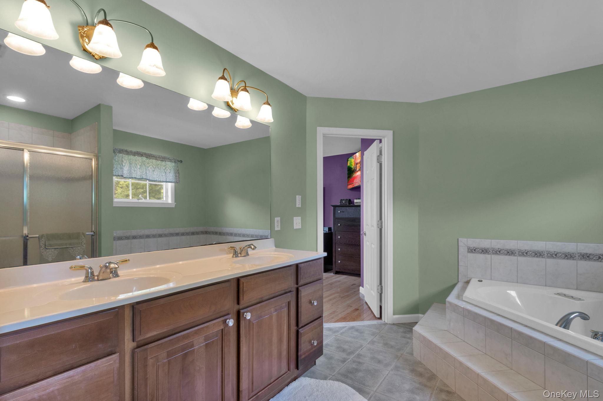 42 Amandas Way, Lagrangeville, NY 12540