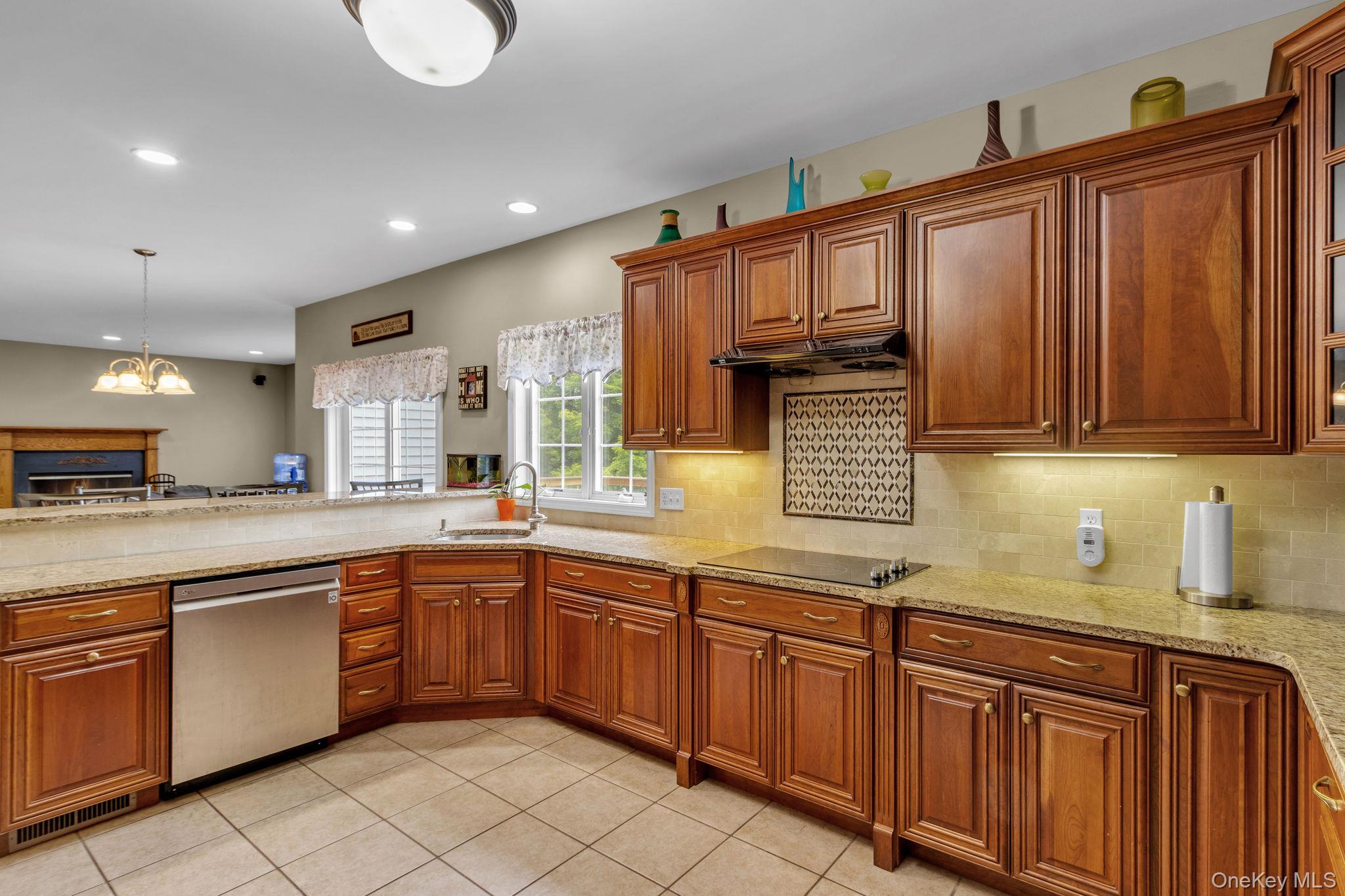 42 Amandas Way, Lagrangeville, NY 12540