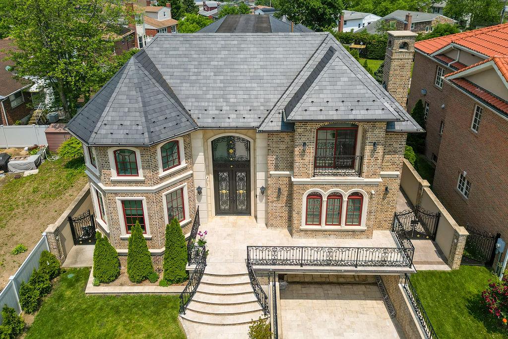 264-11 60th Avenue, Little Neck, NY 11362