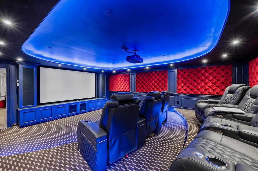 264-11 60th Avenue, Little Neck, NY 11362