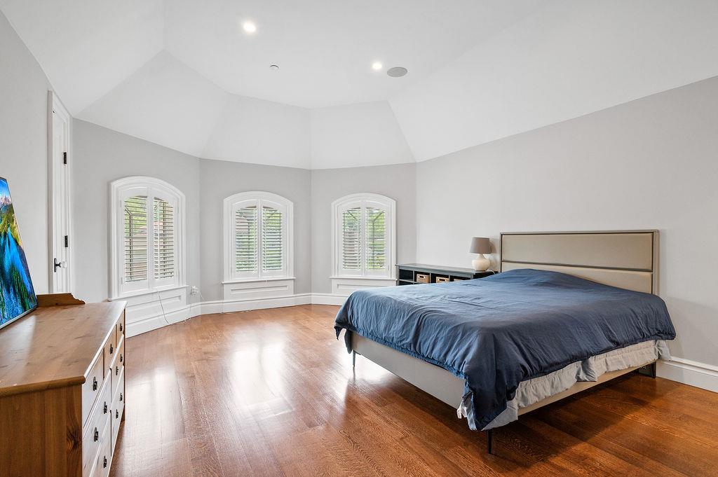 264-11 60th Avenue, Little Neck, NY 11362