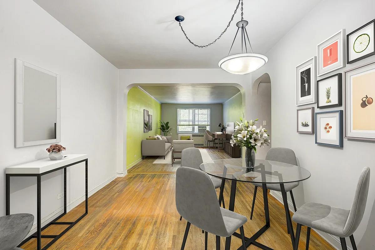 106-15 Queens Boulevard # 3R, Forest Hills, NY 11375