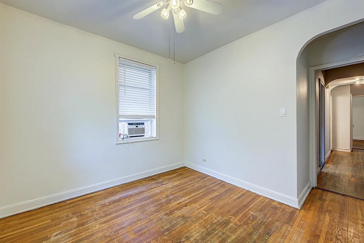 106-15 Queens Boulevard # 3R, Forest Hills, NY 11375