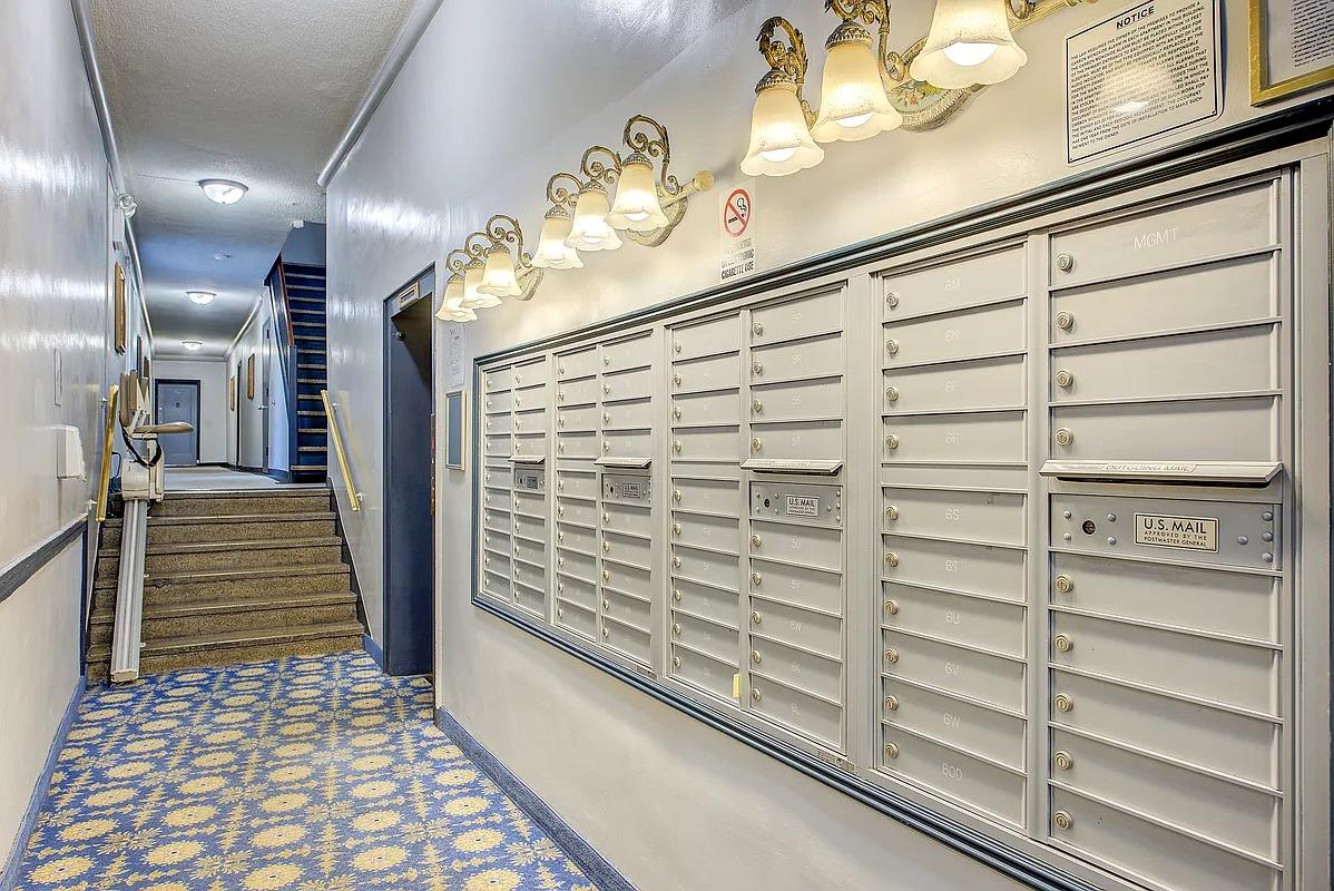 106-15 Queens Boulevard # 3R, Forest Hills, NY 11375