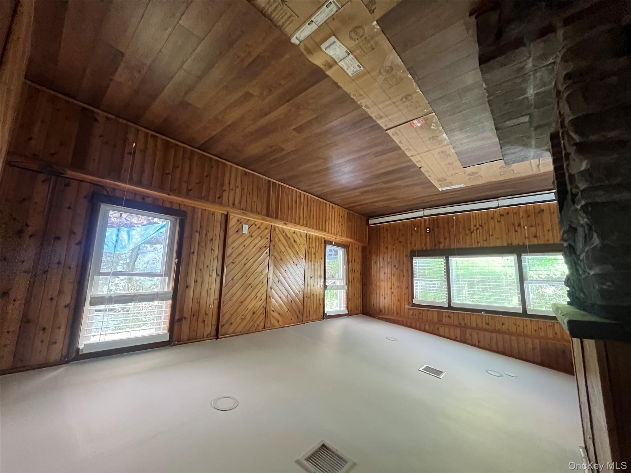 6115 State Route 52, Cochecton, NY 12726