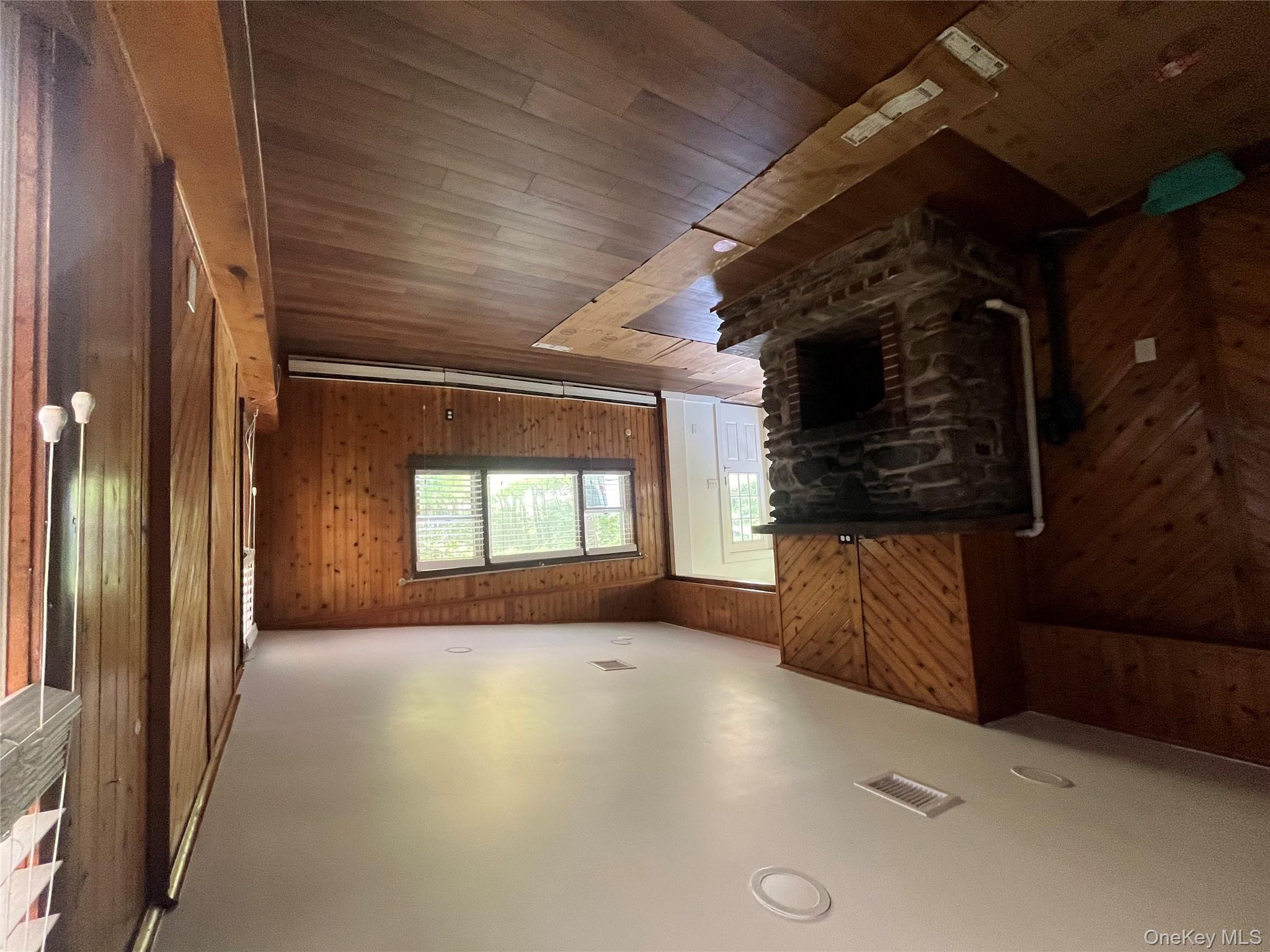 6115 State Route 52, Cochecton, NY 12726