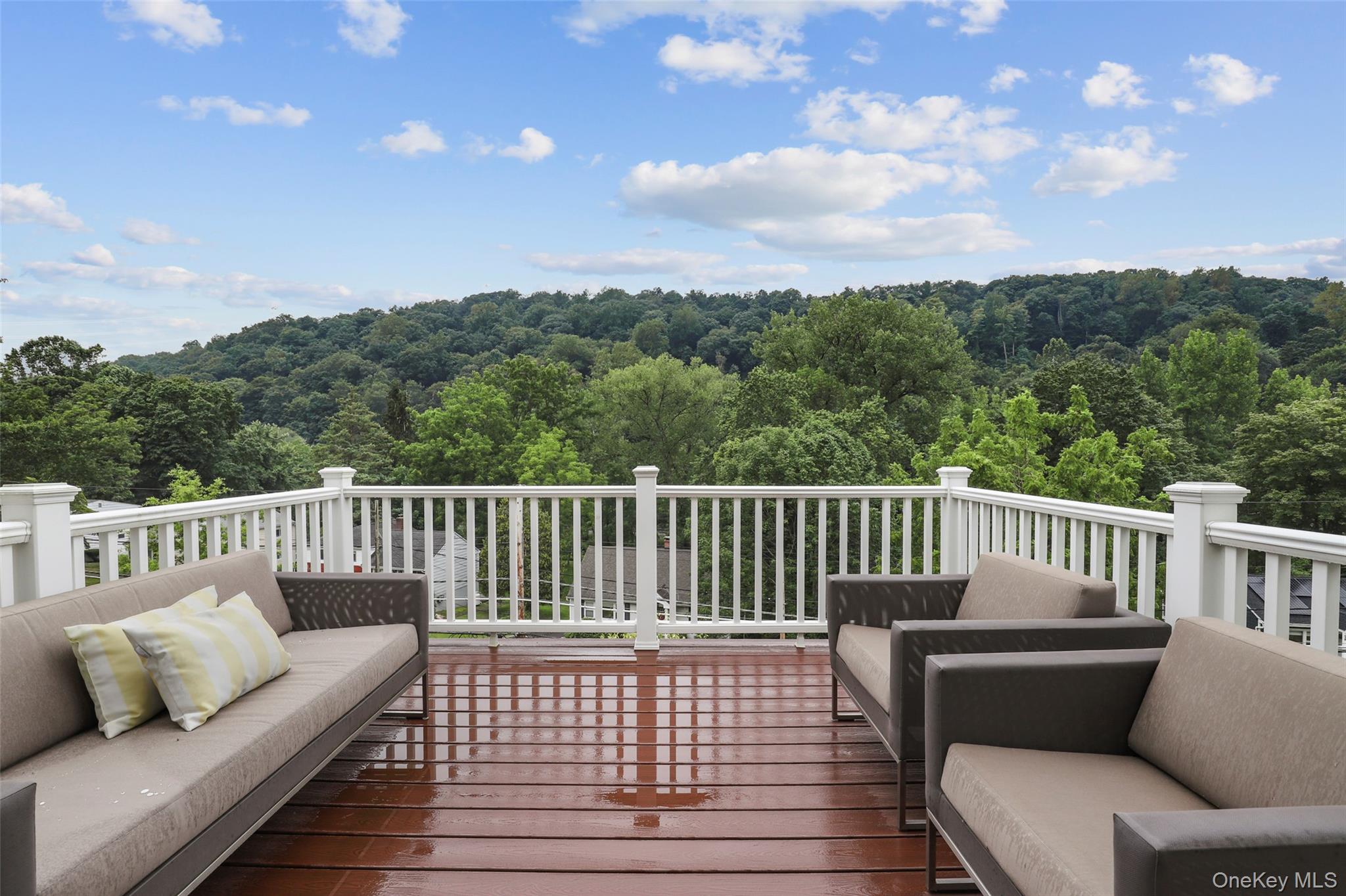 54 Dennis Lane, Pleasantville, NY 10570