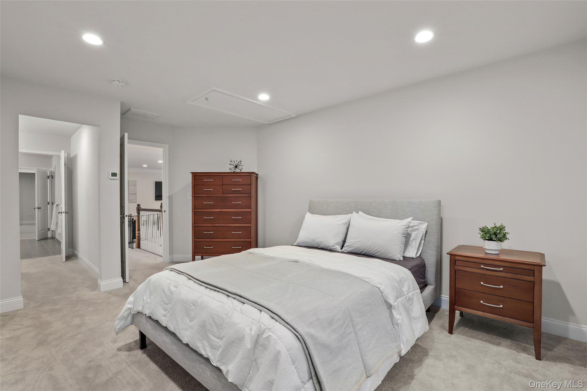 54 Dennis Lane, Pleasantville, NY 10570