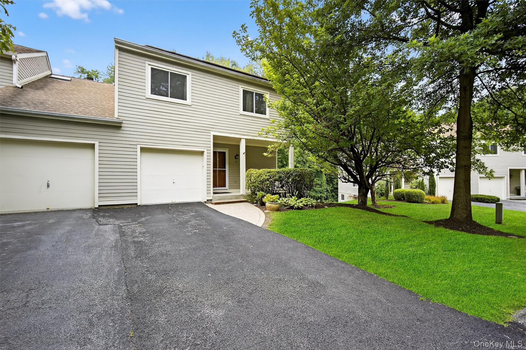32 Meadow Way, Hopewell Junction, NY 12533