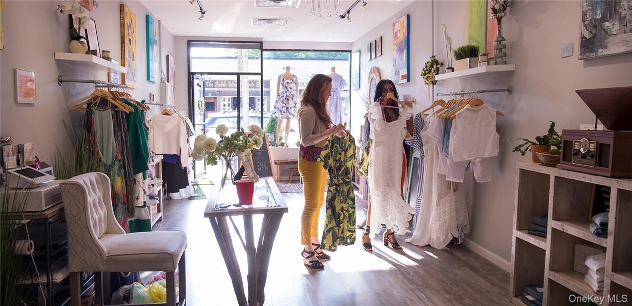 8 Boulevard W # 301, Pelham, NY 10803