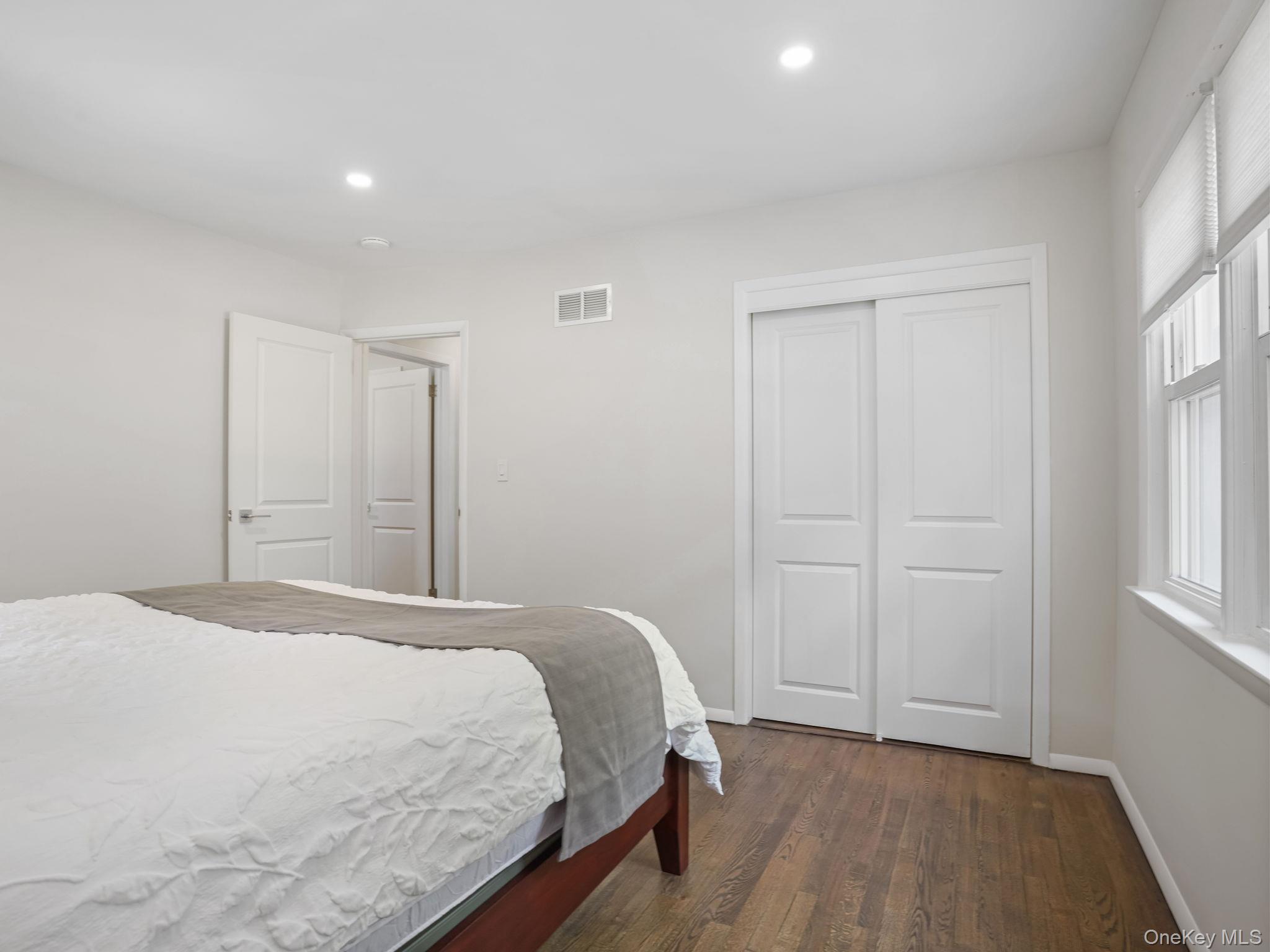 43 Amherst Drive, New Rochelle, NY 10804